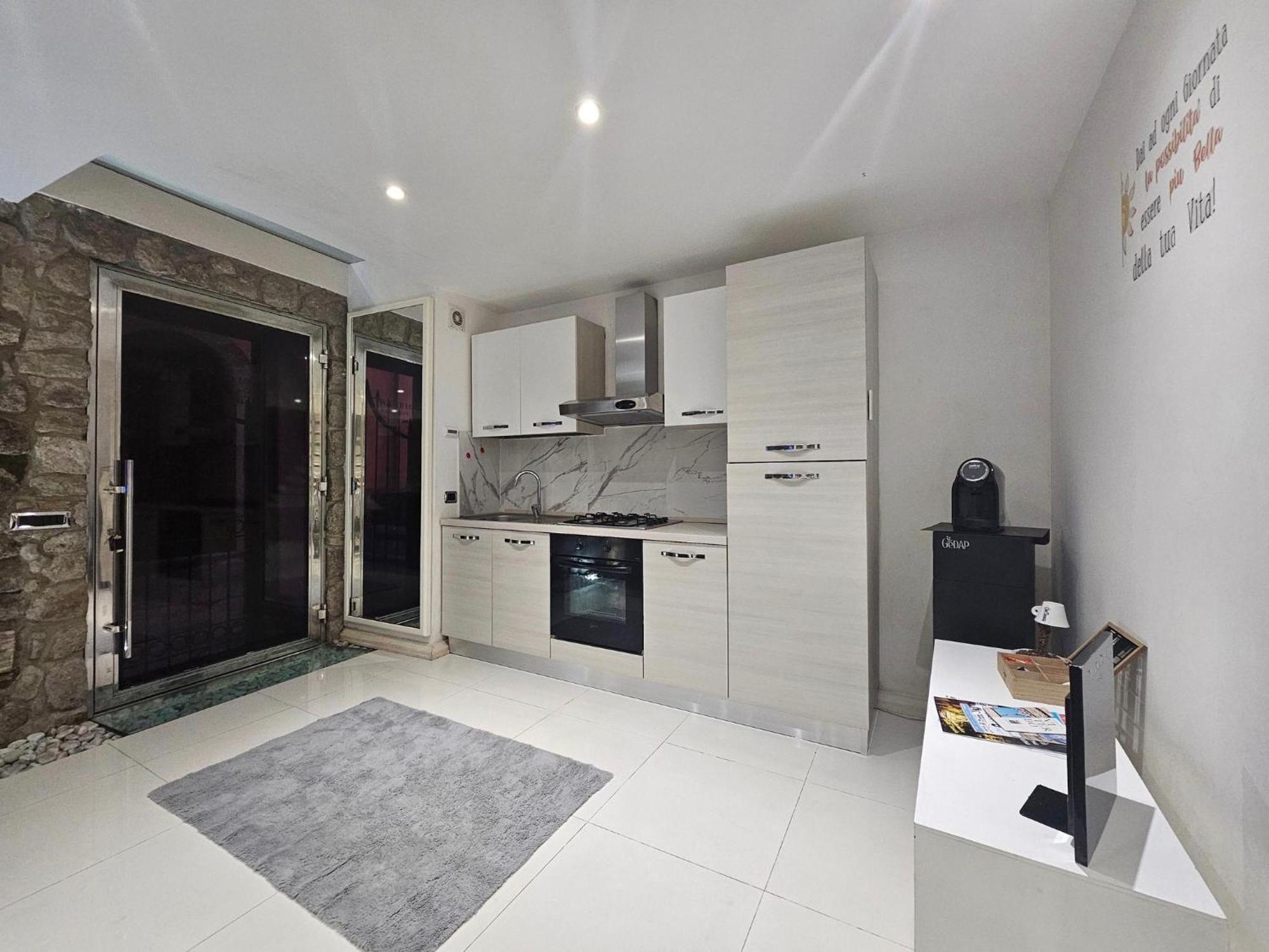 White Loft & Spa Витербо Экстерьер фото
