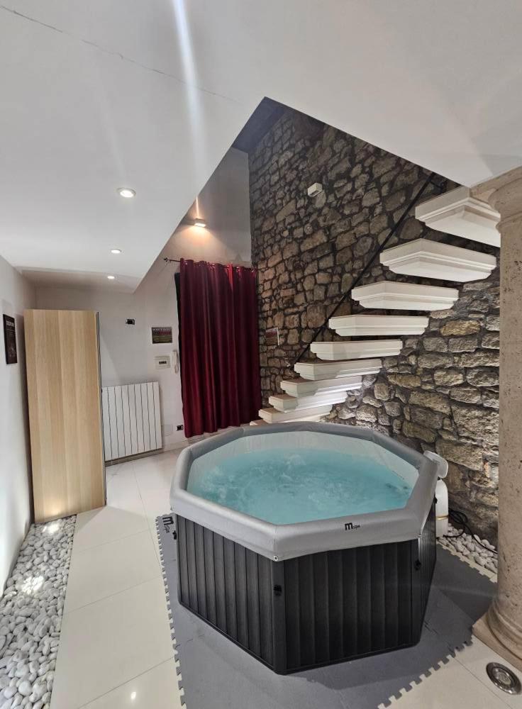 White Loft & Spa Витербо Экстерьер фото