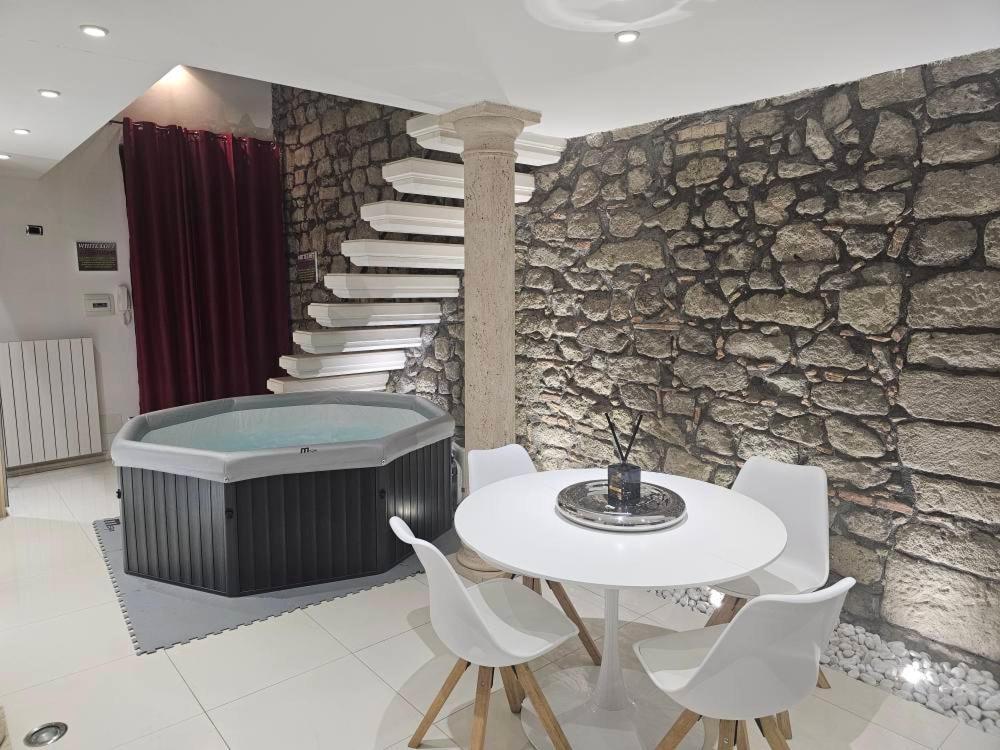White Loft & Spa Витербо Экстерьер фото